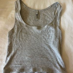 Skims ribbed tank